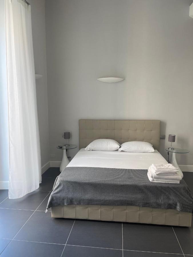Katia'S Apartments Caserta Luaran gambar